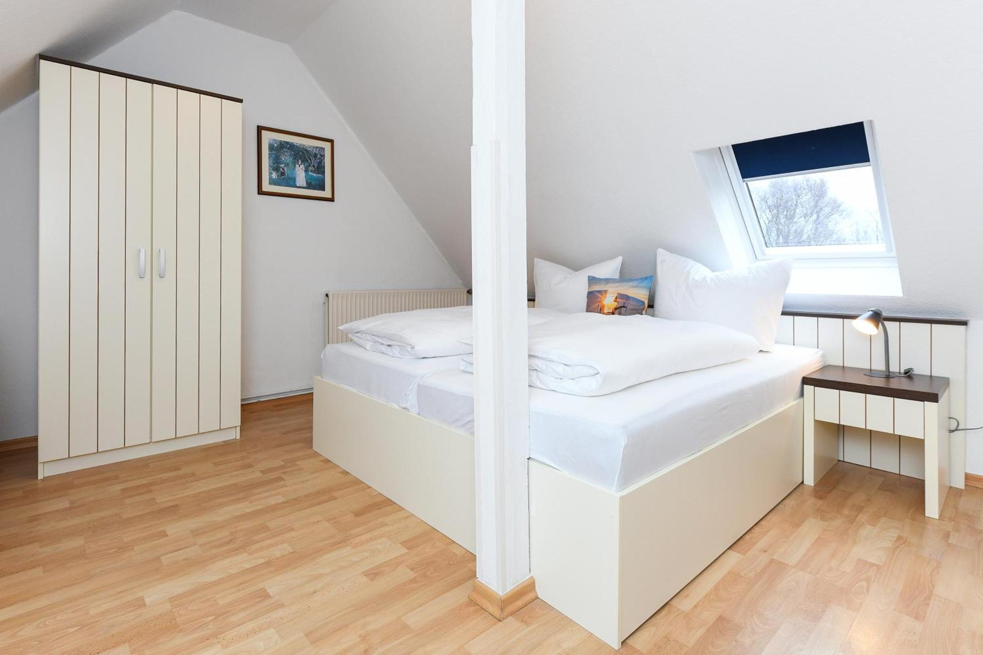 Haus Strandkorb Mit Fruehstuecksoption Bensersiel Exterior foto